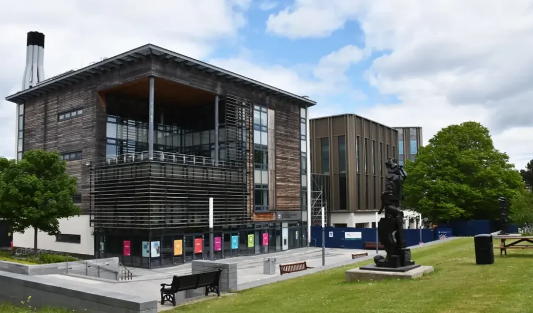 GLENMORE MEDICAL POSTGRADUATE SCHOLARSHIP 2026